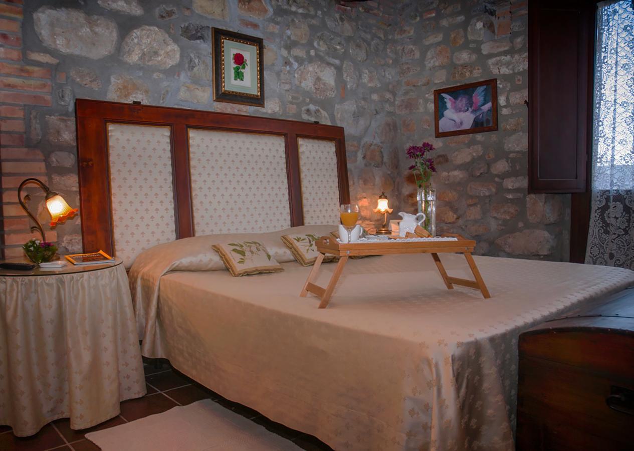Il Poggiolo Di Parrano Guest House Eksteriør bilde