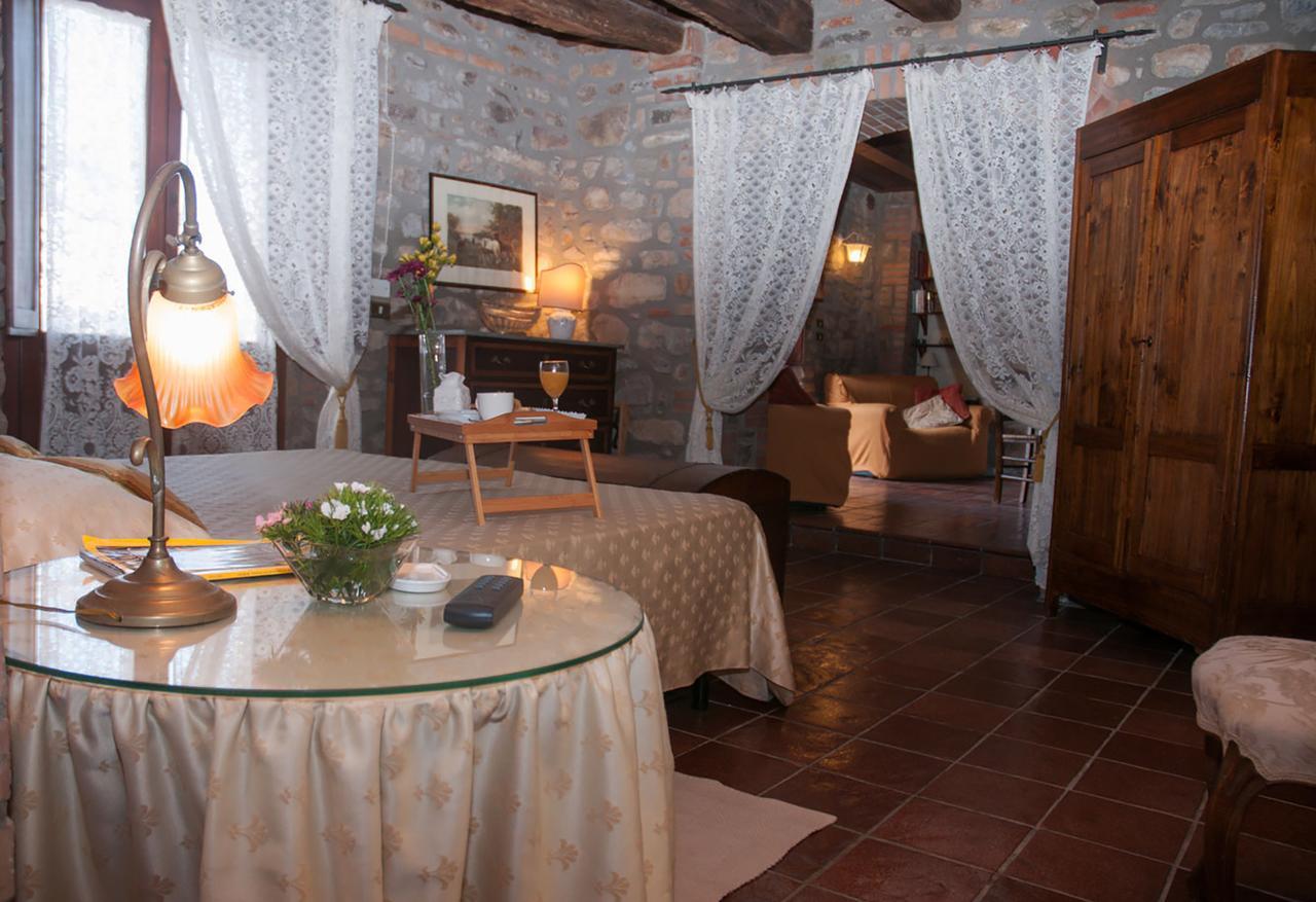 Il Poggiolo Di Parrano Guest House Eksteriør bilde